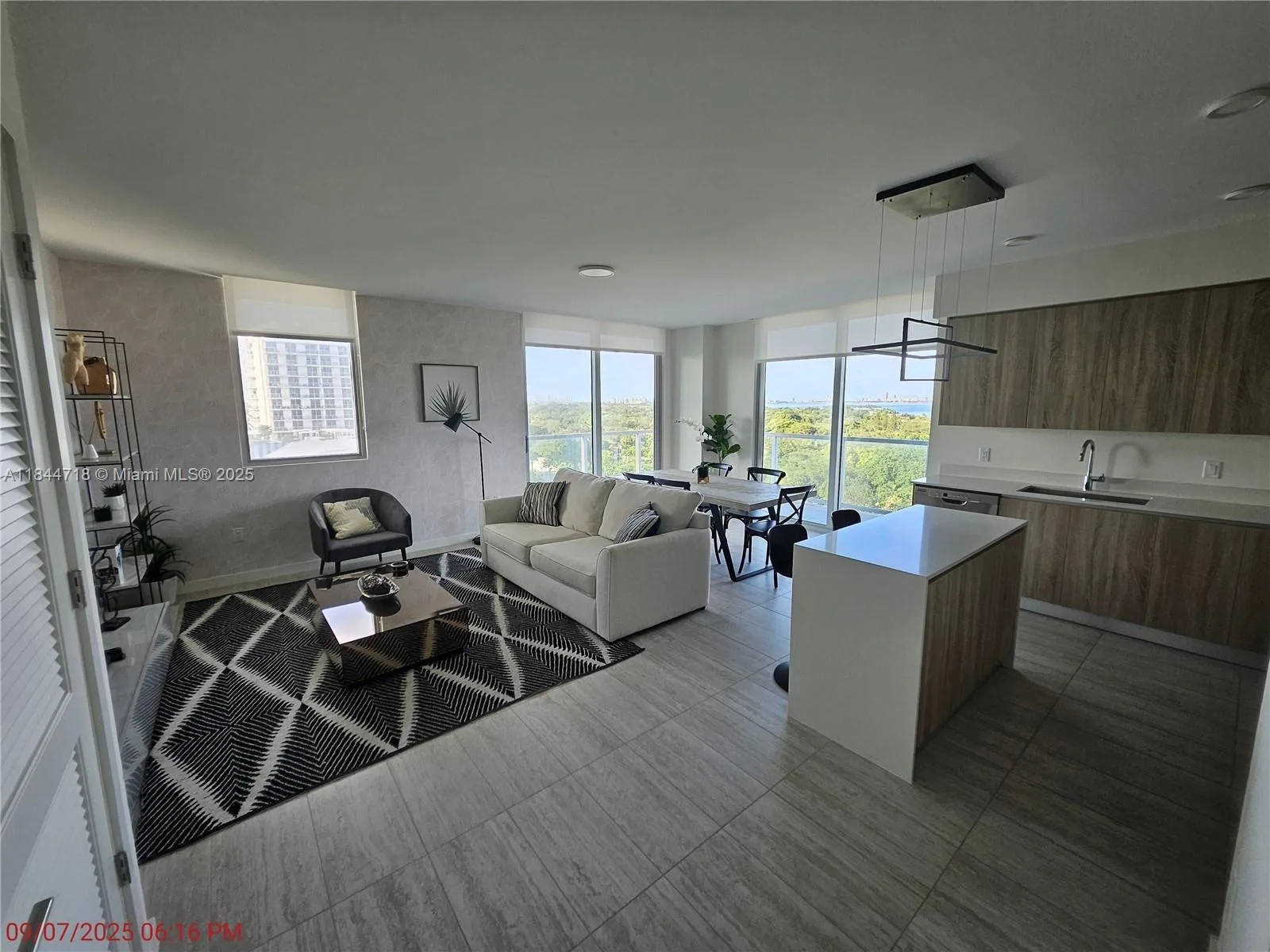 3900 Biscayne Blvd # N-815, Miami, FL 33137 photo 5