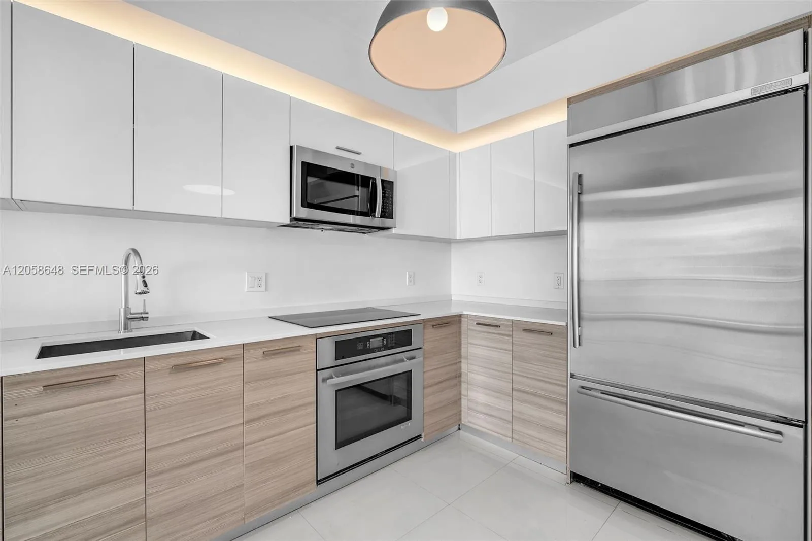 1300 Brickell Bay Dr # 2005, Miami, FL 33131 photo 12