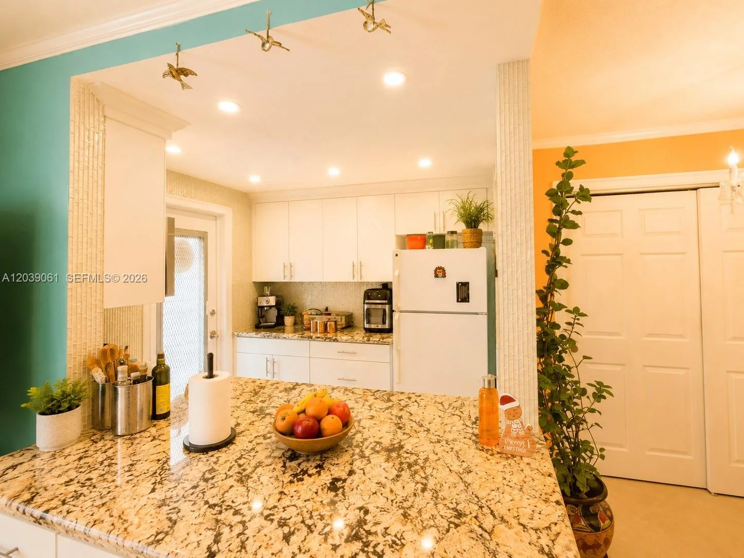 1725 James Ave # 12A, Miami Beach, FL 33139 photo 2