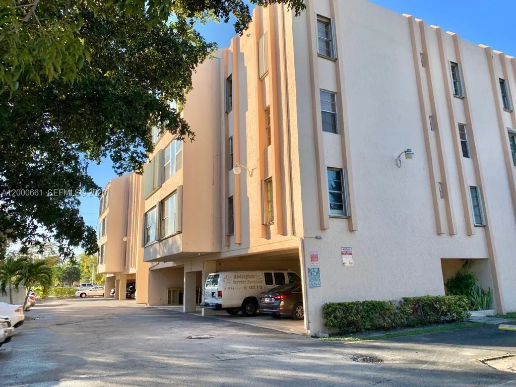 7345 W 4th Ave # 203, Hialeah, FL 33014