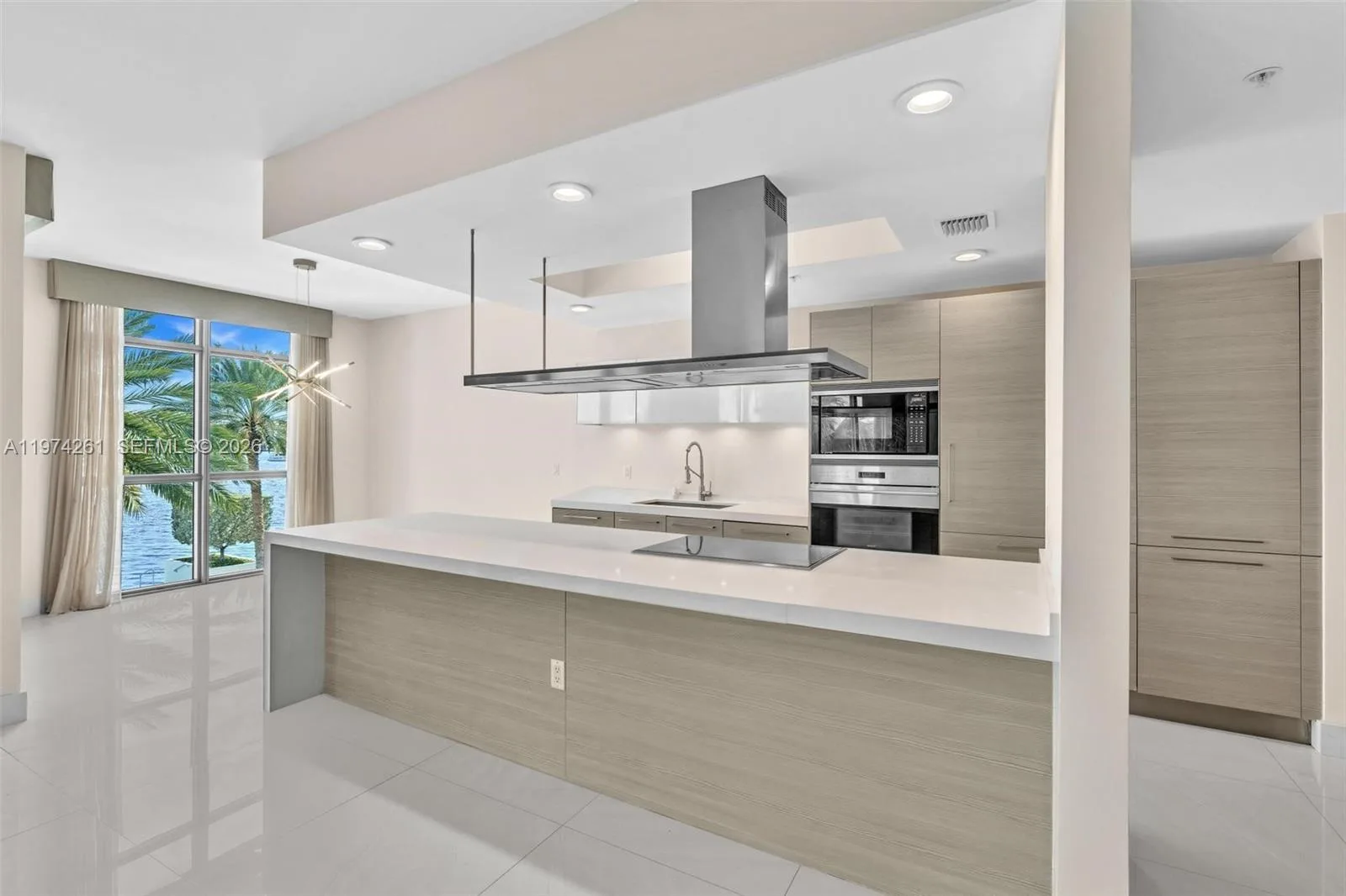17301 Biscayne Blvd # 210, North Miami Beach, FL 33160 photo 4