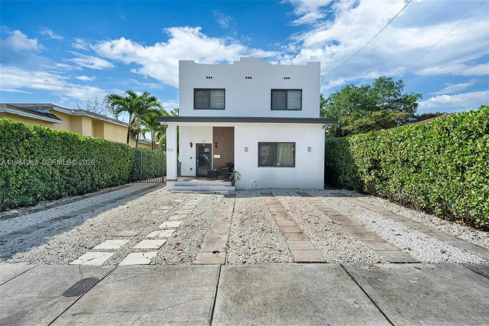 920 SW 9th St, Miami, FL 33130