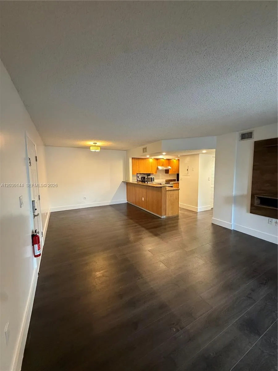 8540 SW 212th St # 303, Cutler Bay, FL 33189