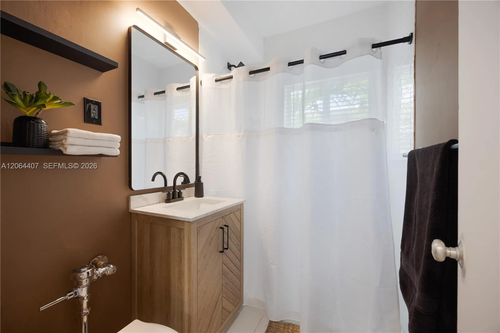 1110 Venetian Way # 2B, Miami, FL 33139 photo 10