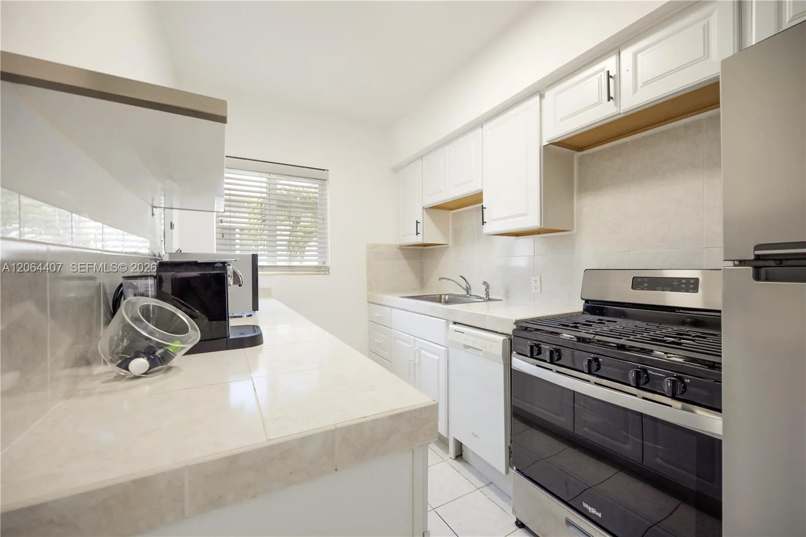 1110 Venetian Way # 2B, Miami, FL 33139 photo 9