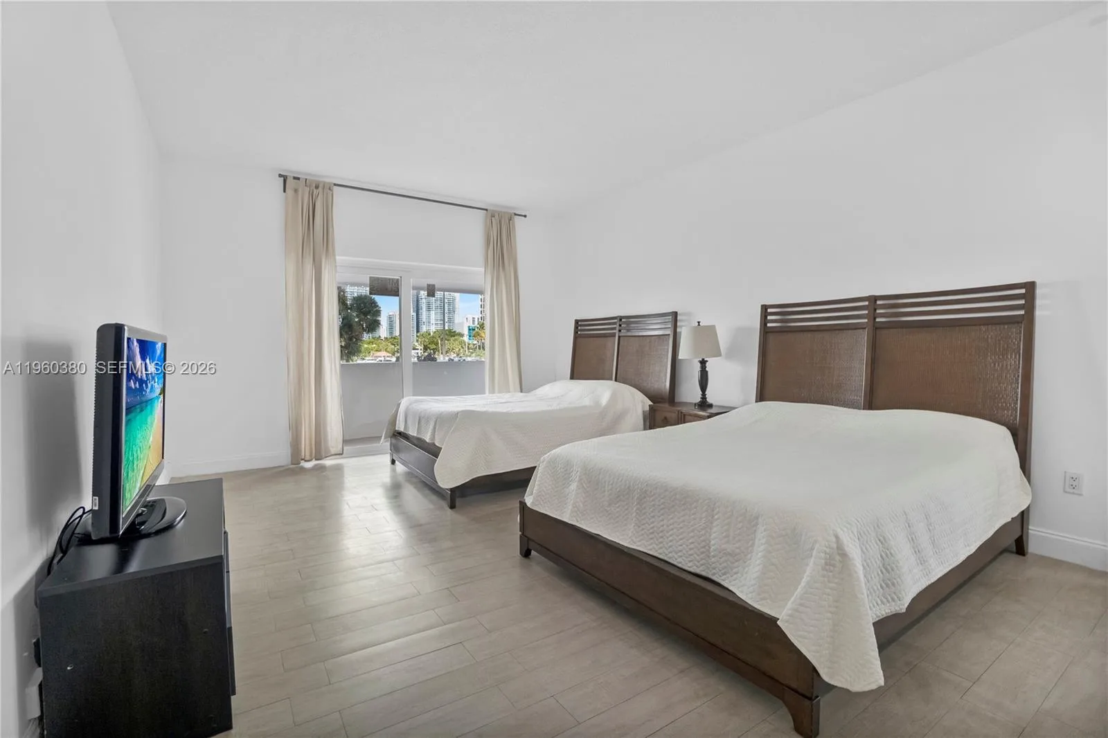 500 Bayview Dr # 125, Sunny Isles Beach, FL 33160 photo 11