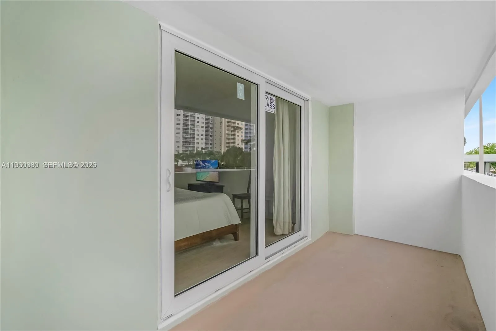 500 Bayview Dr # 125, Sunny Isles Beach, FL 33160 photo 2