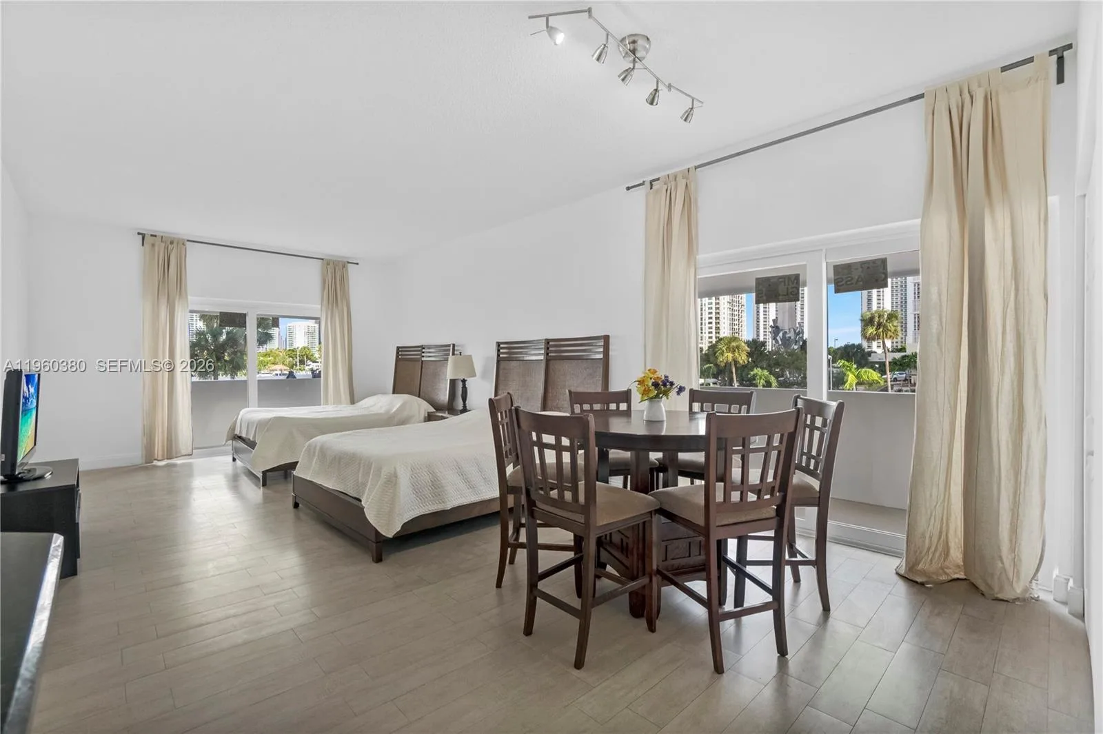 500 Bayview Dr # 125, Sunny Isles Beach, FL 33160 photo 9