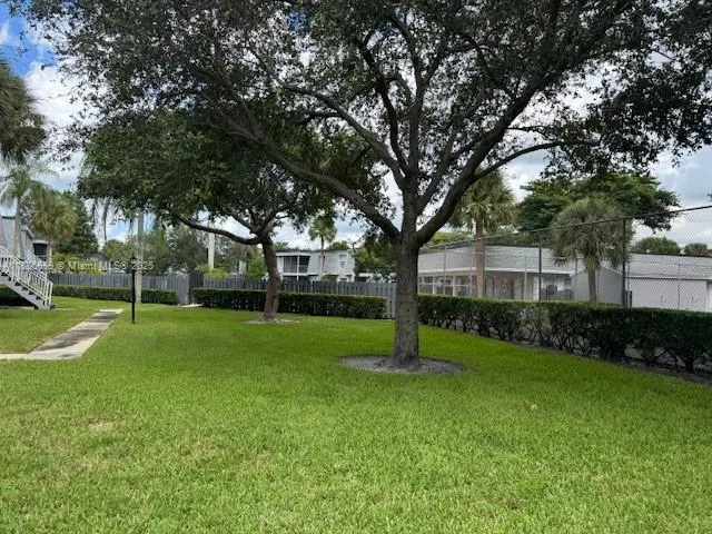 360 NW 69th Ave # 202, Plantation, FL 33317 photo 6