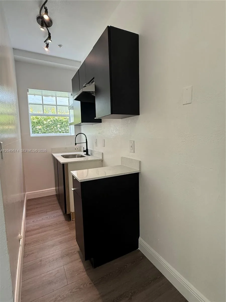 1330 Pennsylvania Ave # 101, Miami Beach, FL 33139 photo 3