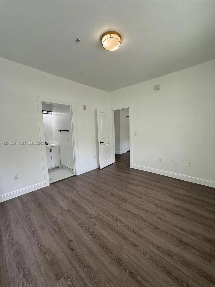 1330 Pennsylvania Ave # 101, Miami Beach, FL 33139 photo 4