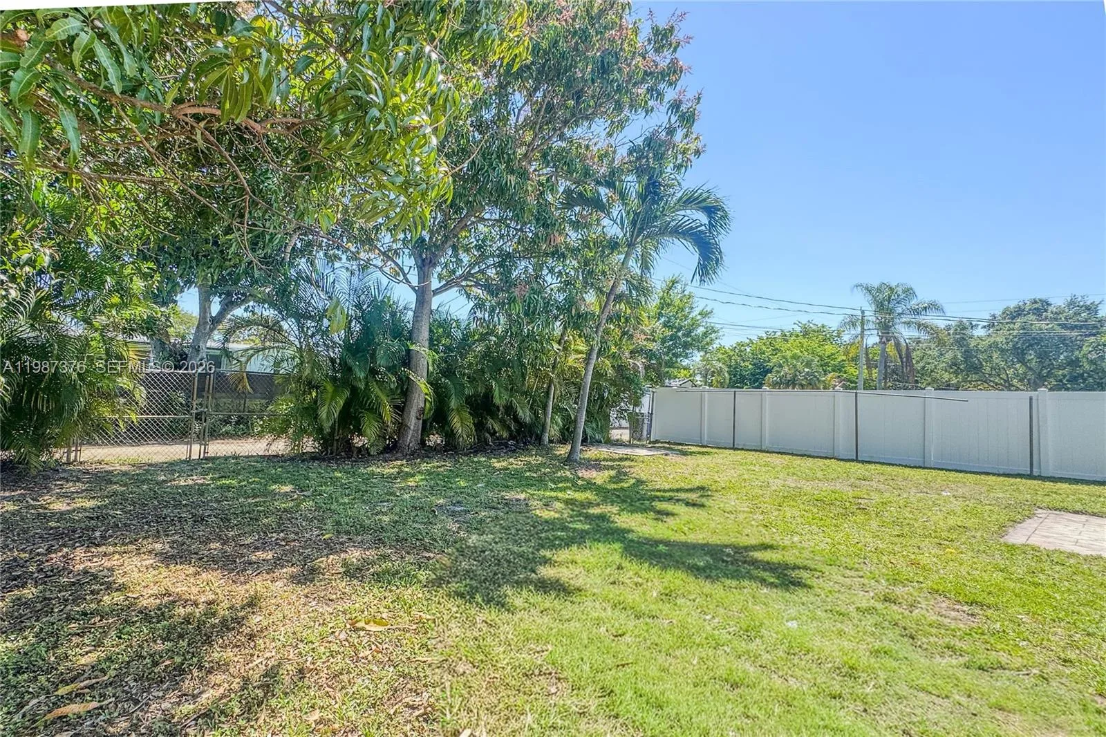 1911 N 44th Ave, Hollywood, FL 33021 photo 2