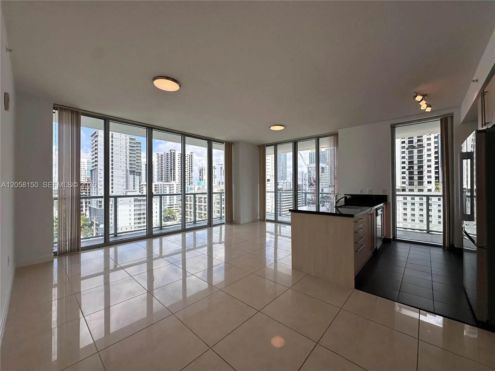 1111 SW 1st Ave # 1525-N, Miami, FL 33130 photo 3
