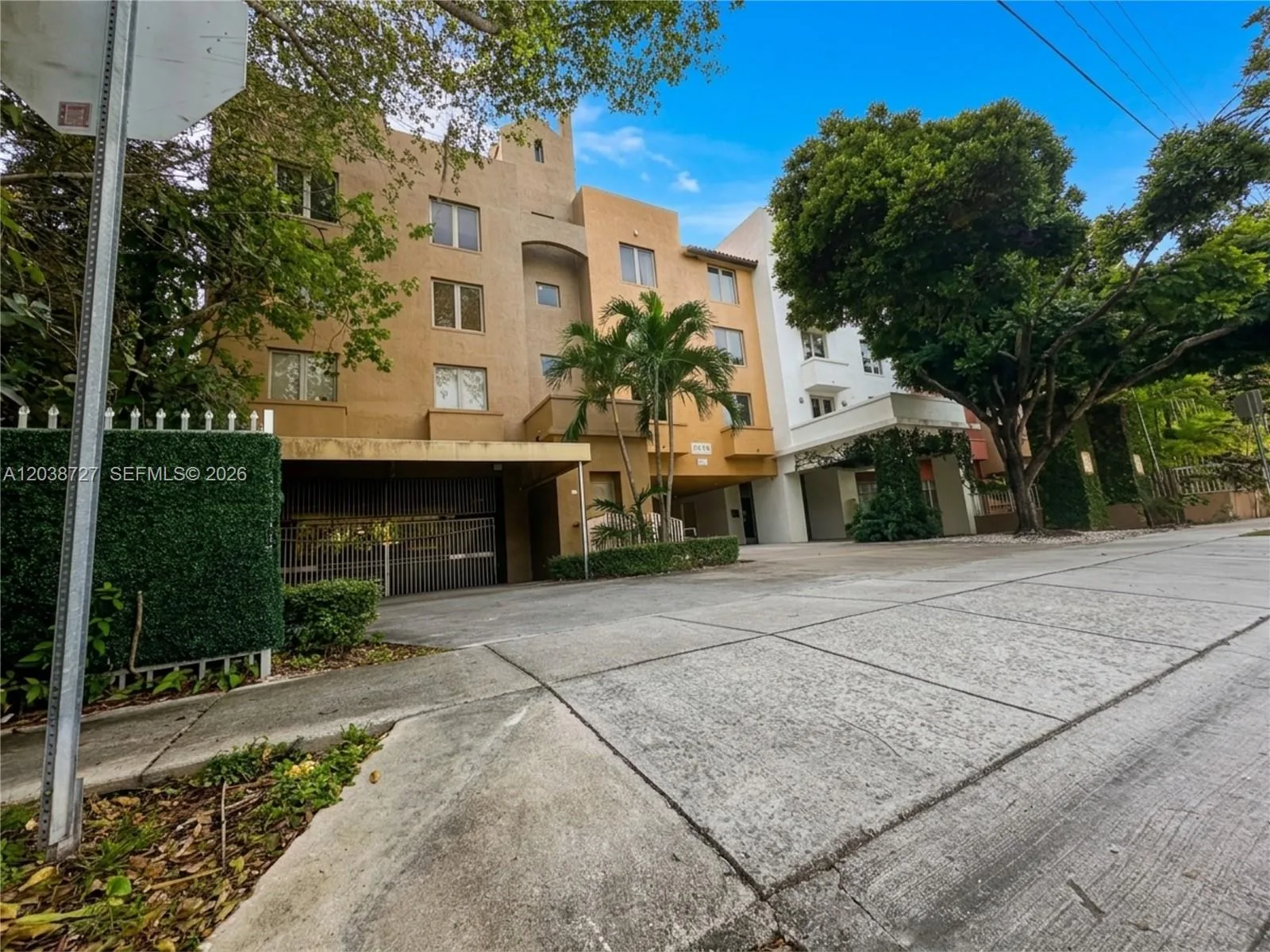 2630 SW 28th St # 44, Miami, FL 33133
