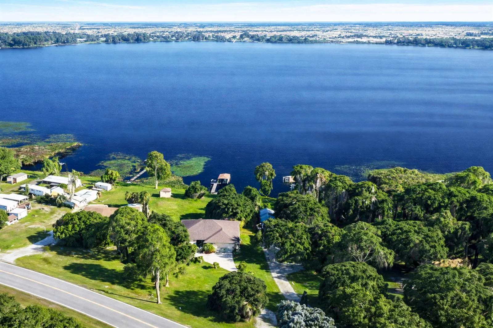 680 Memorial Drive, Sebring, FL 33870 photo 2