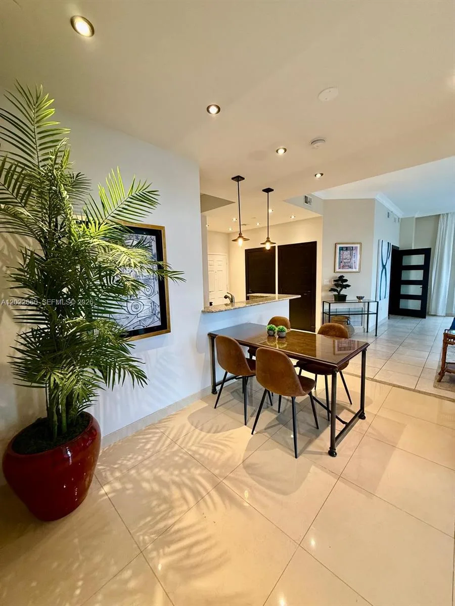 19501 W Country Club Dr # TS-03, Aventura, FL 33180 photo 8