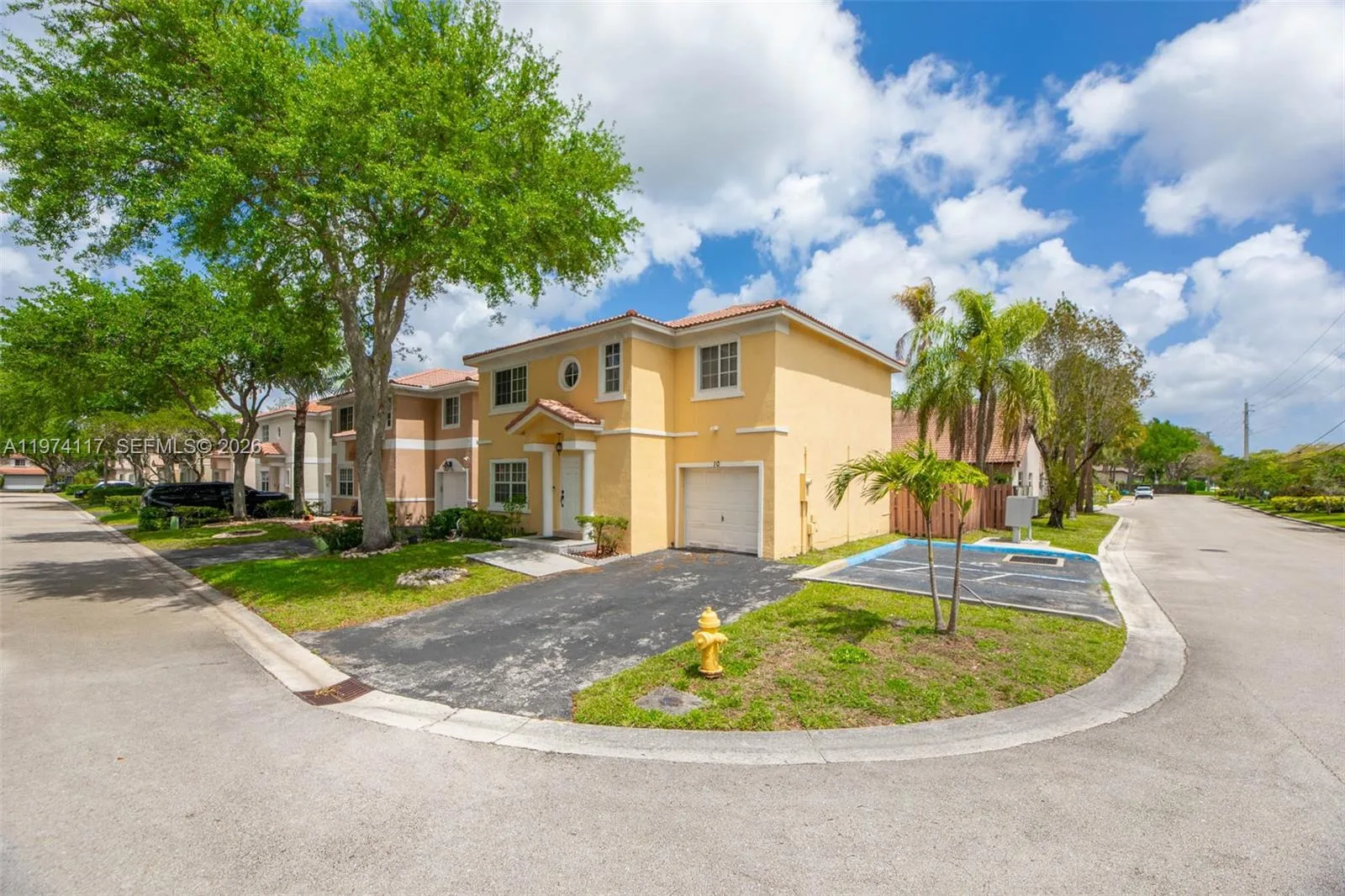 10 NW 110th Ave, Plantation, FL 33324 photo 3