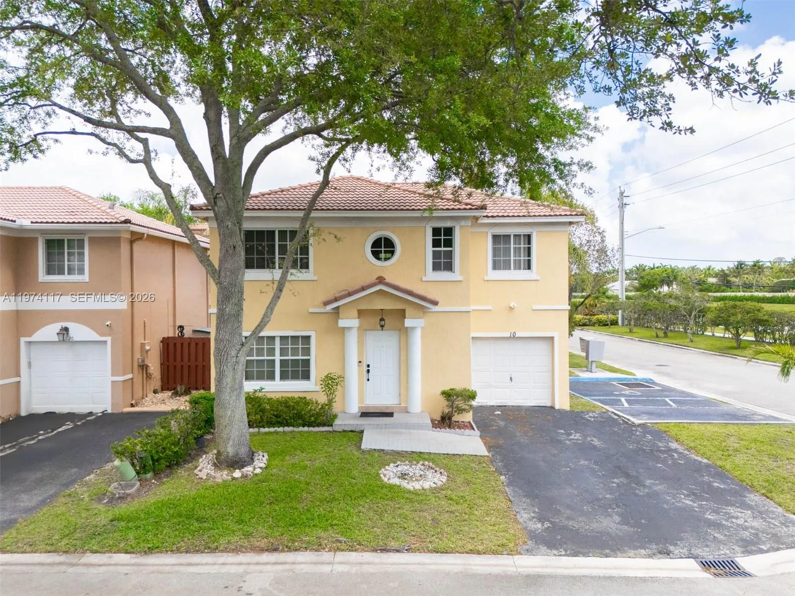 10 NW 110th Ave, Plantation, FL 33324 photo 4
