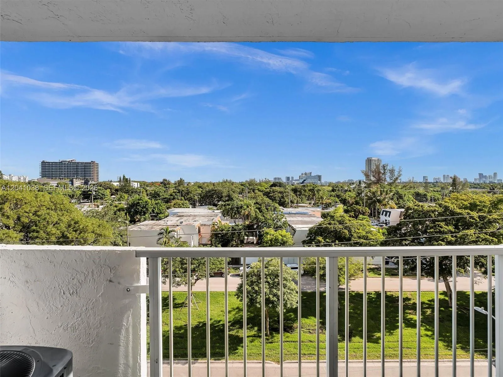 2020 NE 135th St # 601, North Miami, FL 33181 photo 11