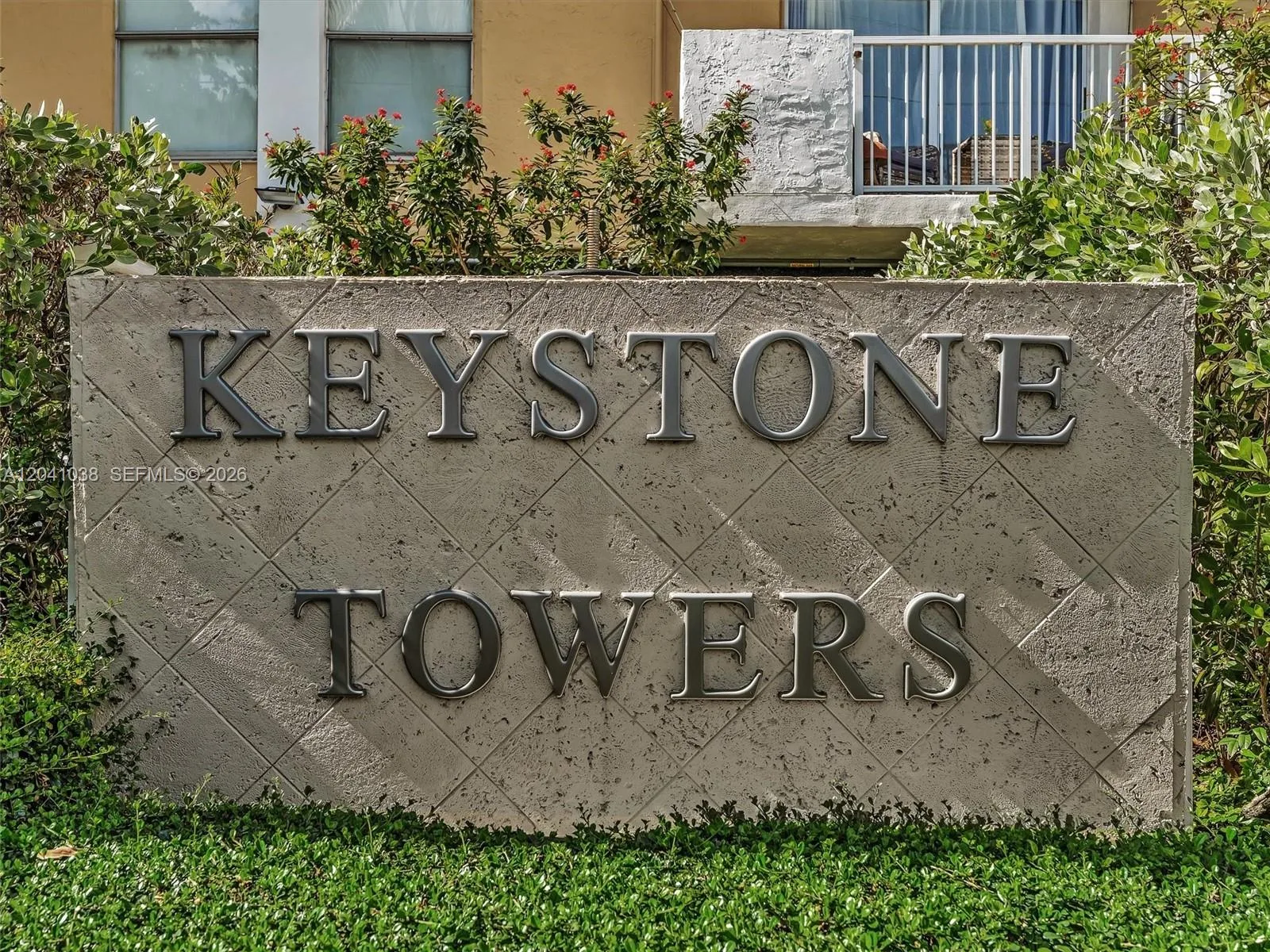 2020 NE 135th St # 601, North Miami, FL 33181 photo 2