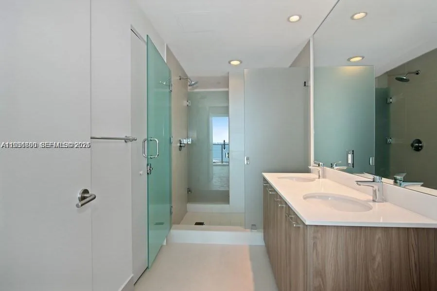 501 NE 31st St # 3102, Miami, FL 33137 photo 11