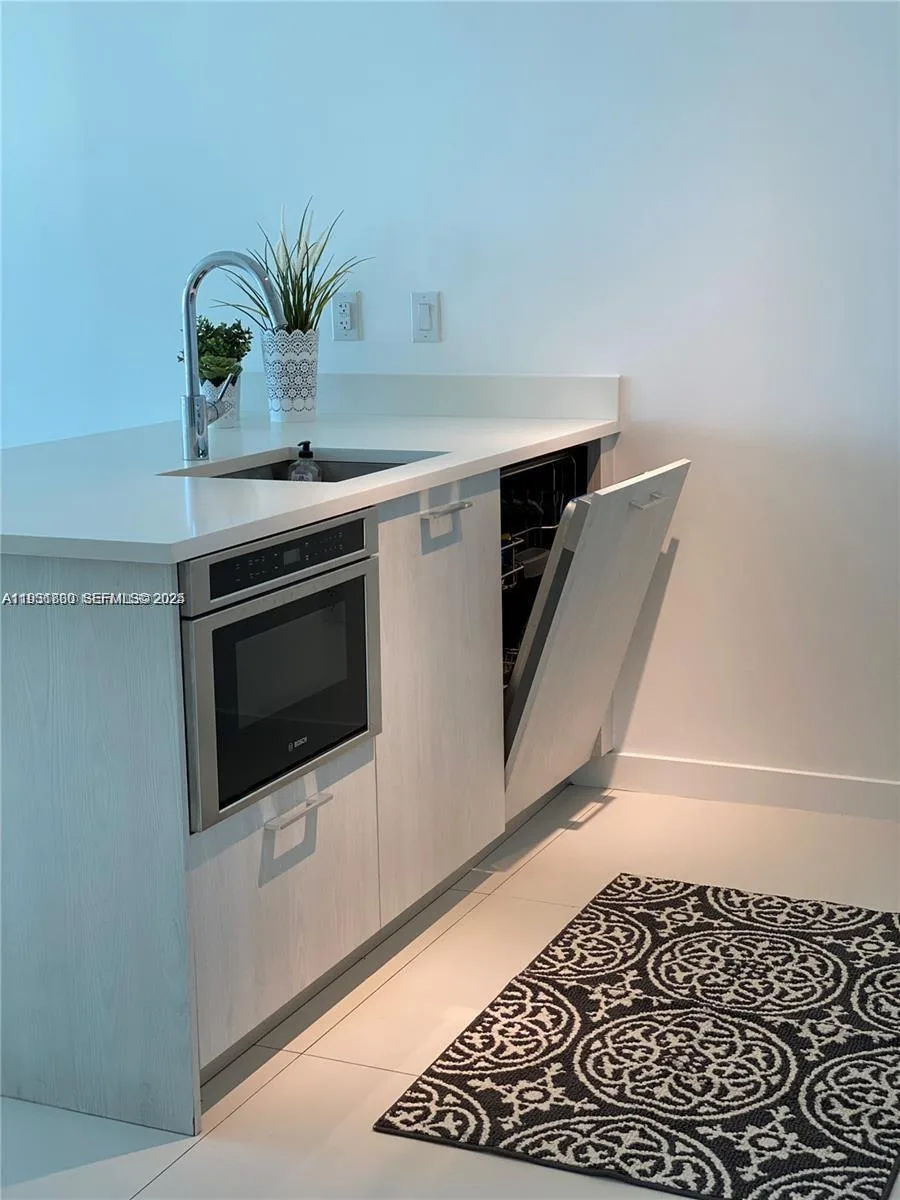 501 NE 31st St # 3102, Miami, FL 33137 photo 13
