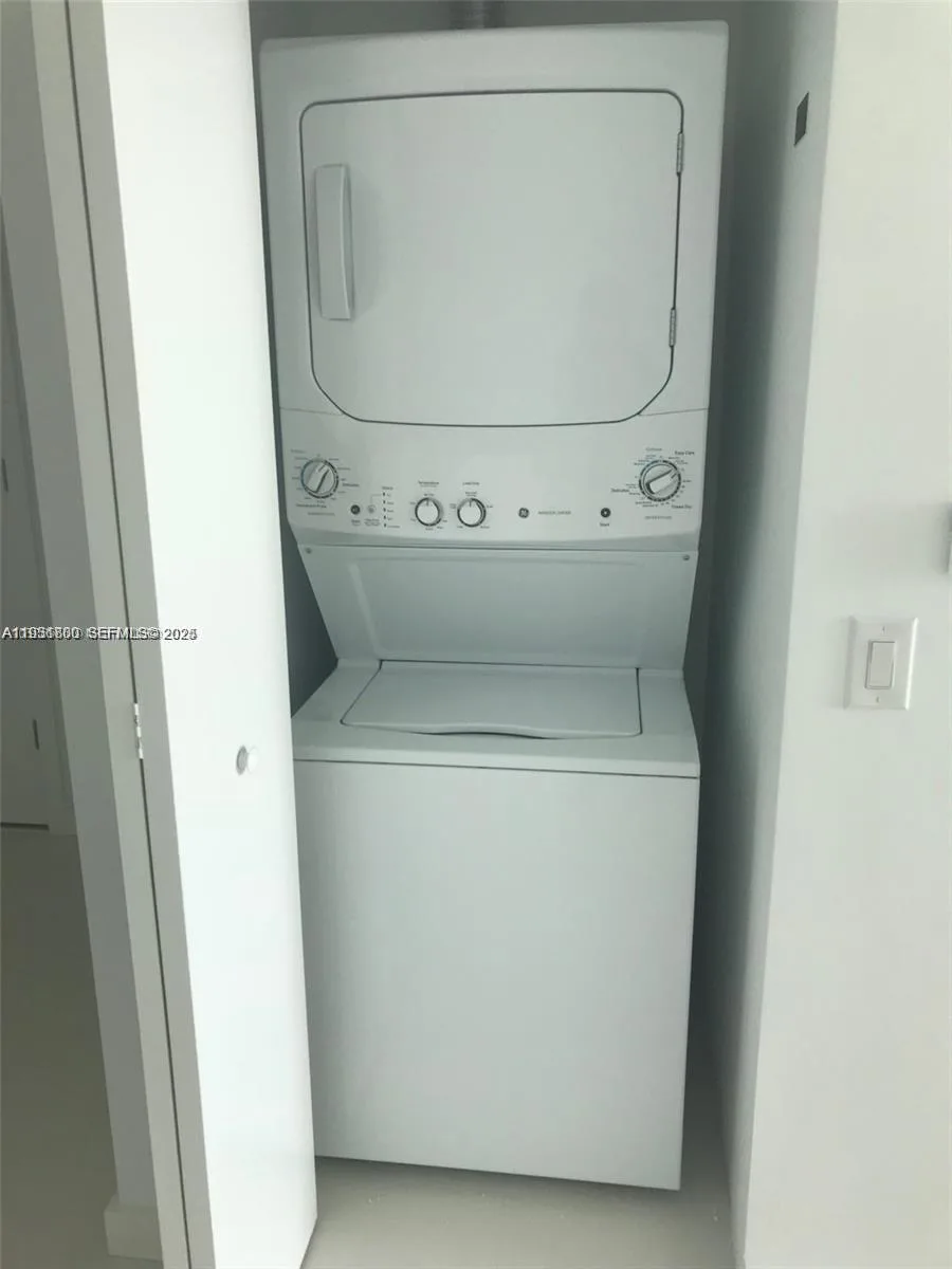 501 NE 31st St # 3102, Miami, FL 33137 photo 8