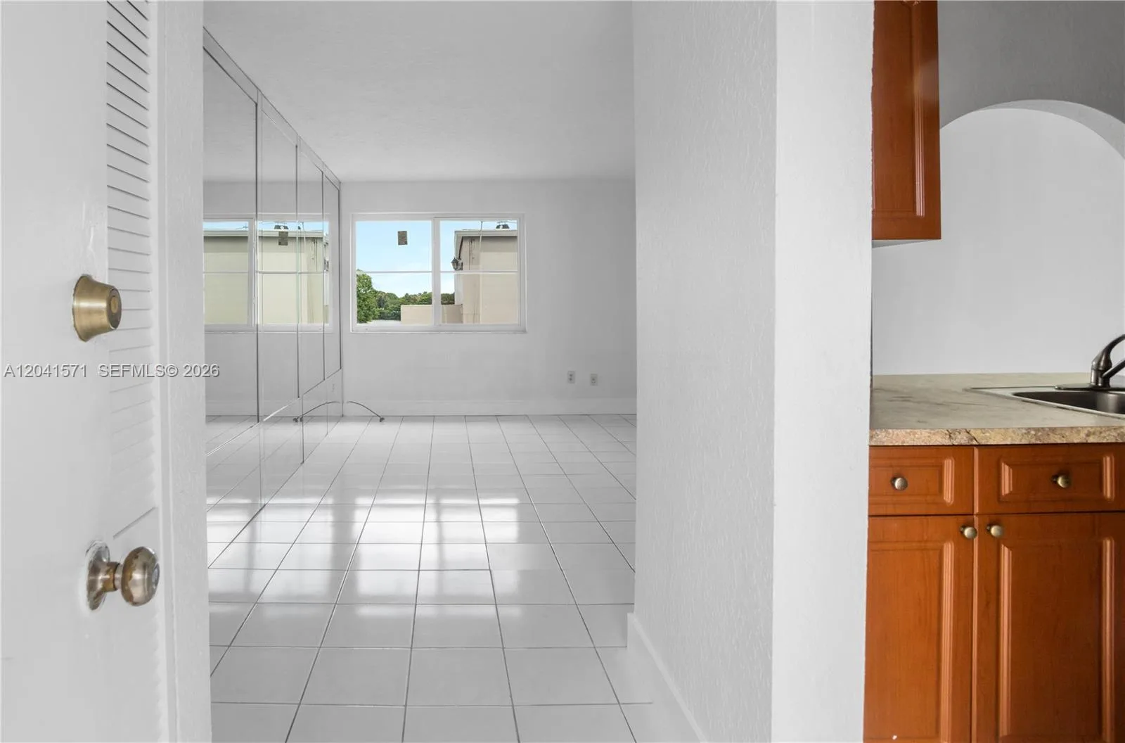 5505 NW 7th St # W404, Miami, FL 33126 photo 2