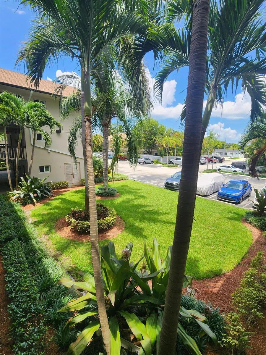 4900 WASHINGTON Street # 307, Hollywood, FL 33021 photo 4