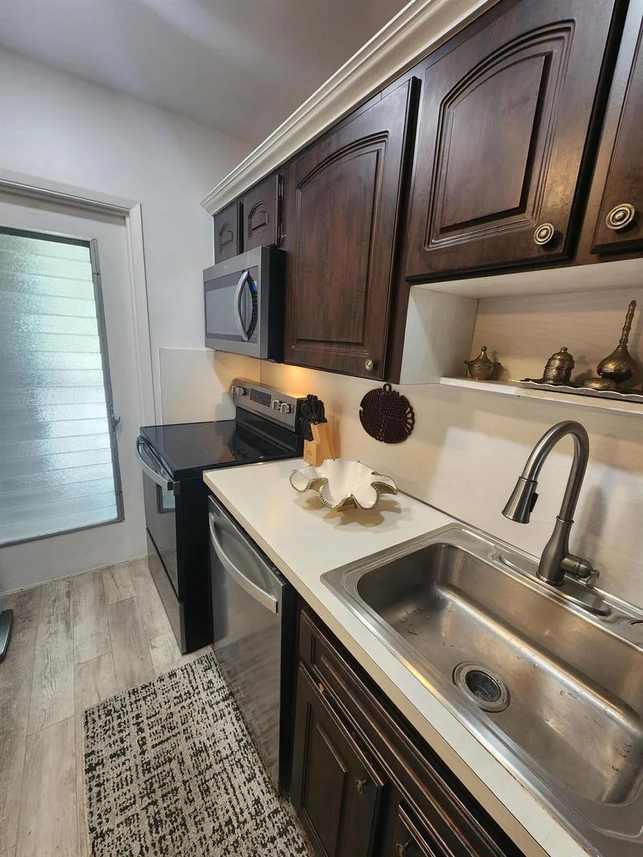 4900 WASHINGTON Street # 307, Hollywood, FL 33021 photo 7