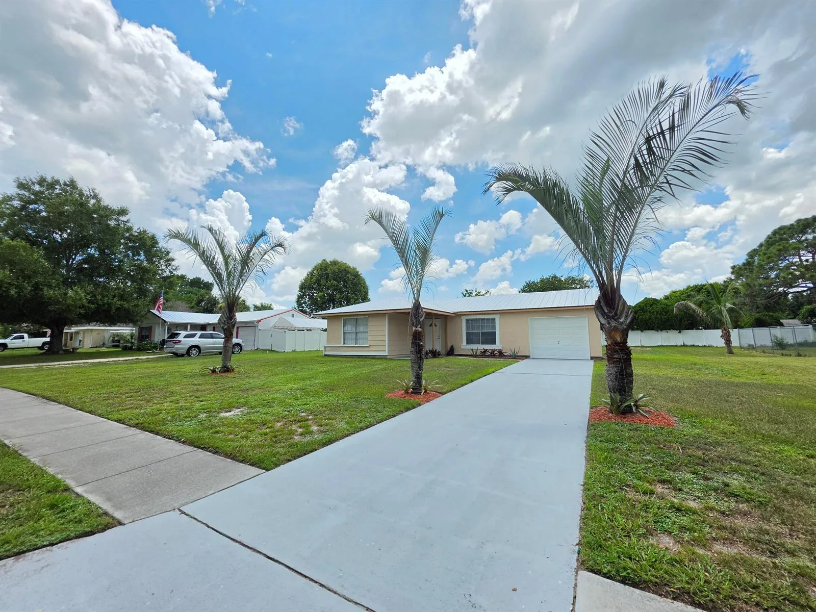 442 SW BELMONT Circle, Port St. Lucie, FL 34953