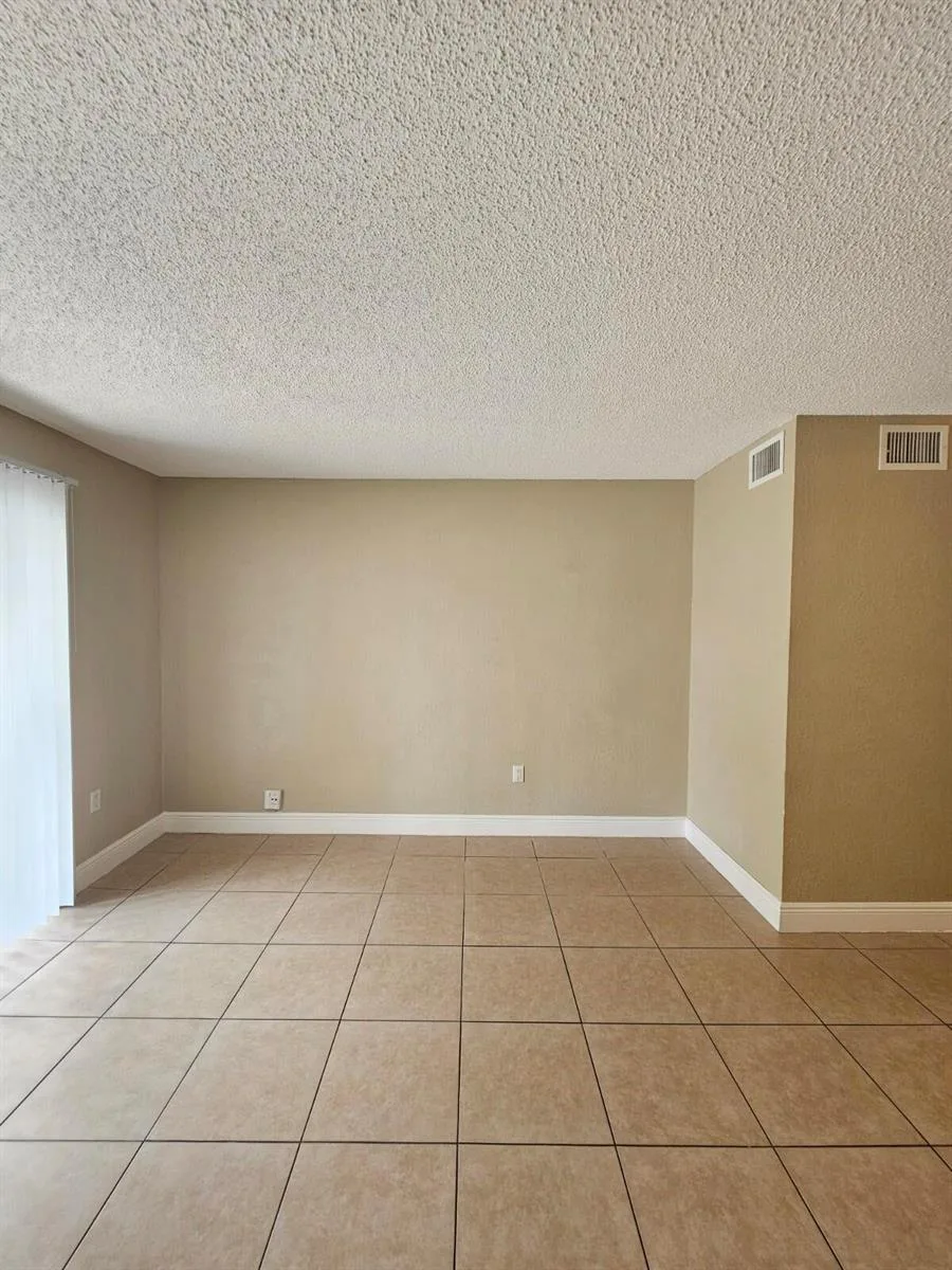 4324 NW 9th Avenue # 6-1c, Deerfield Beach, FL 33064 photo 3