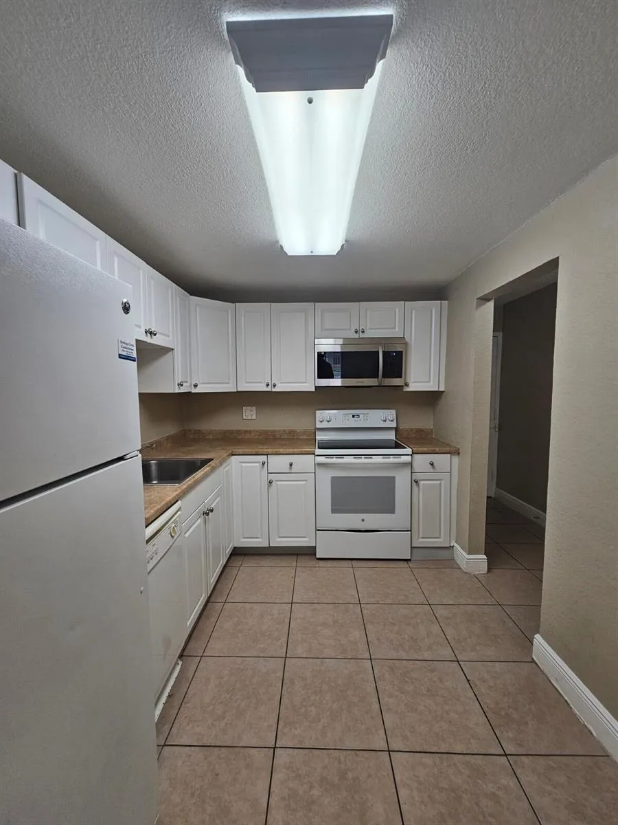 4324 NW 9th Avenue # 6-1c, Deerfield Beach, FL 33064 photo 5