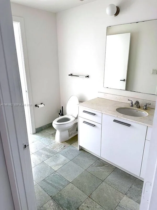 1050 Brickell Ave # 3008, Miami, FL 33131 photo 6