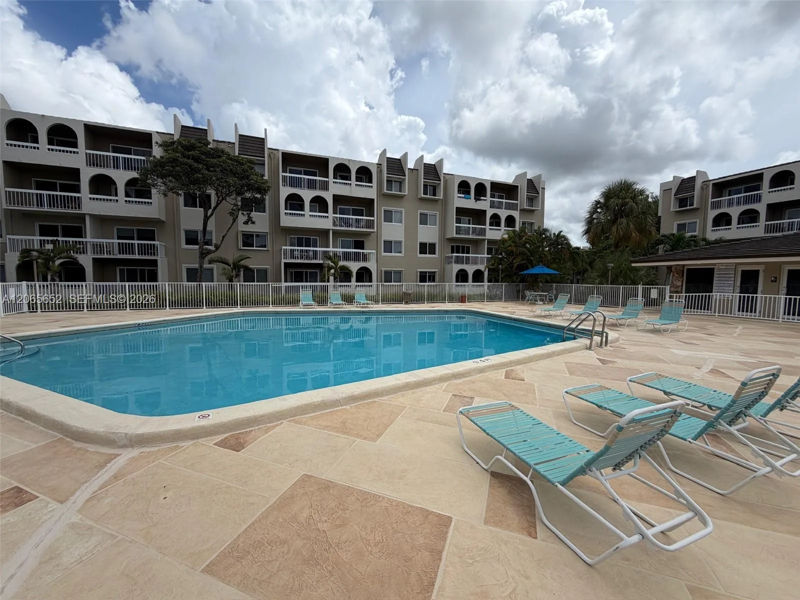 7850 Camino Real # O-401, Miami, FL 33143