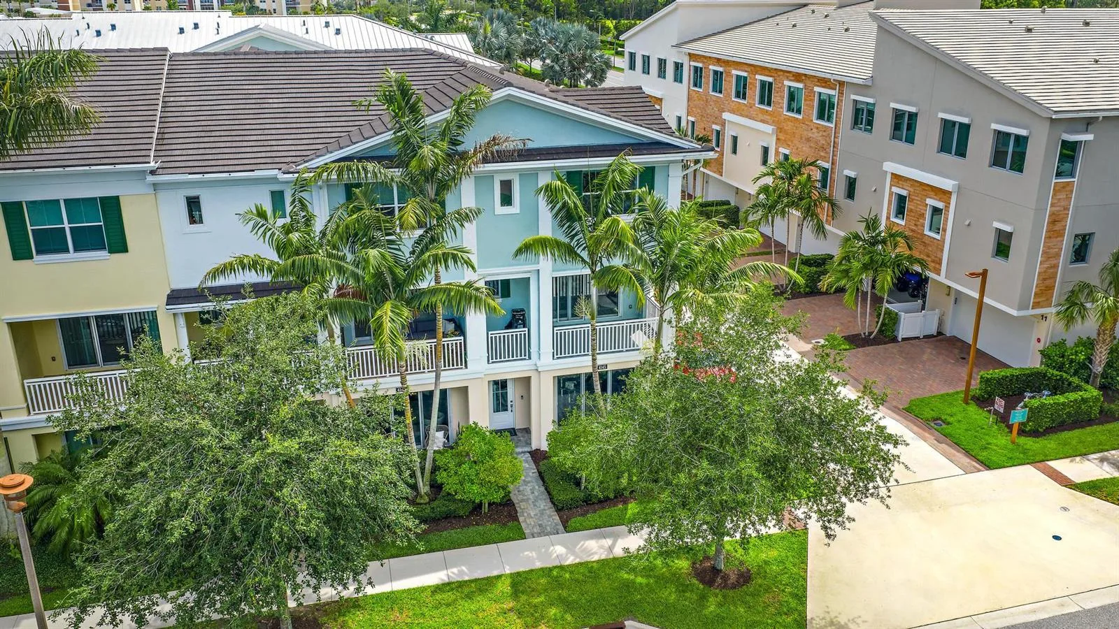 4145 Faraday Way, Palm Beach Gardens, FL 33418