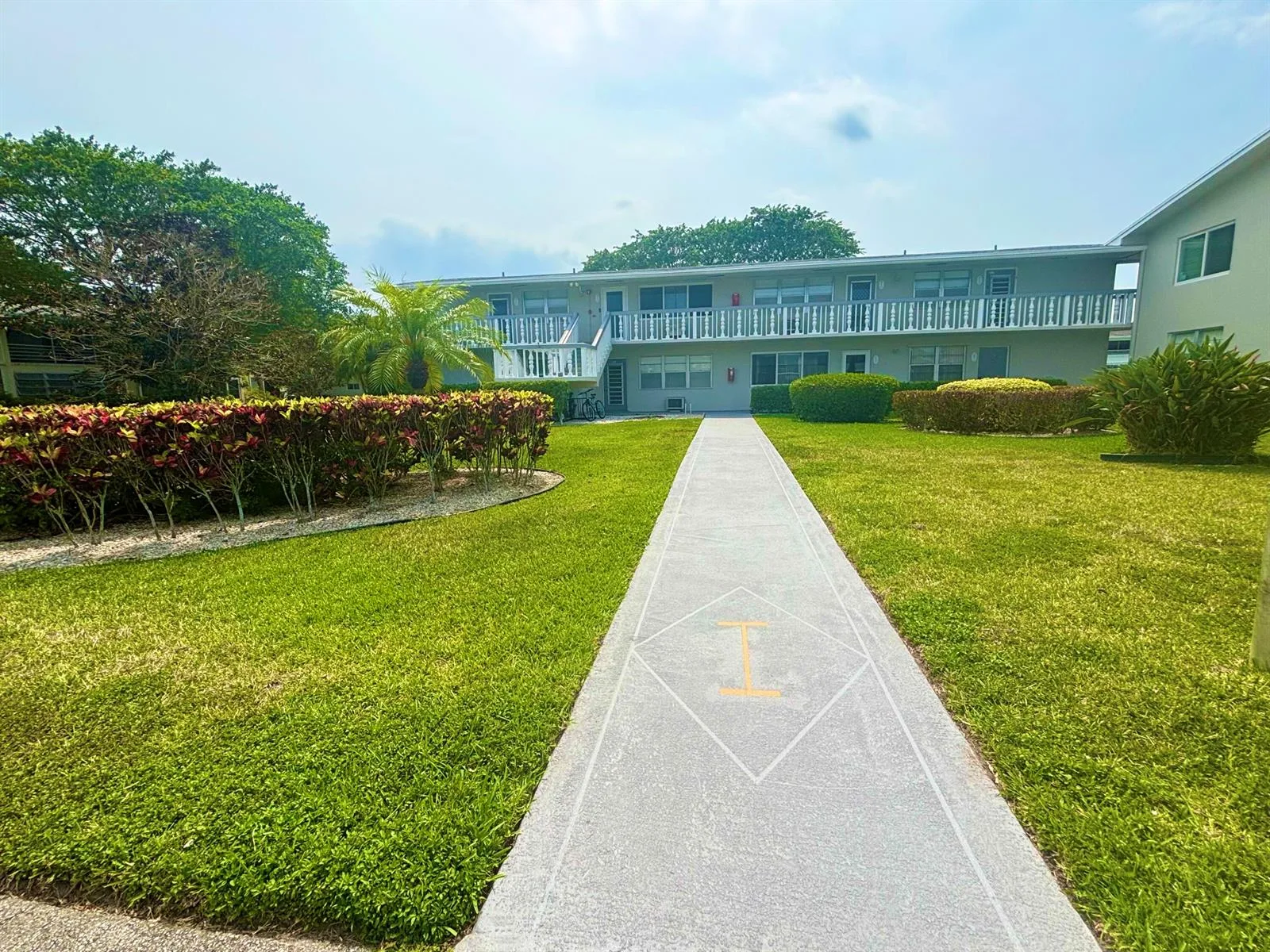 203 Farnham I, Deerfield Beach, FL 33442 photo 2