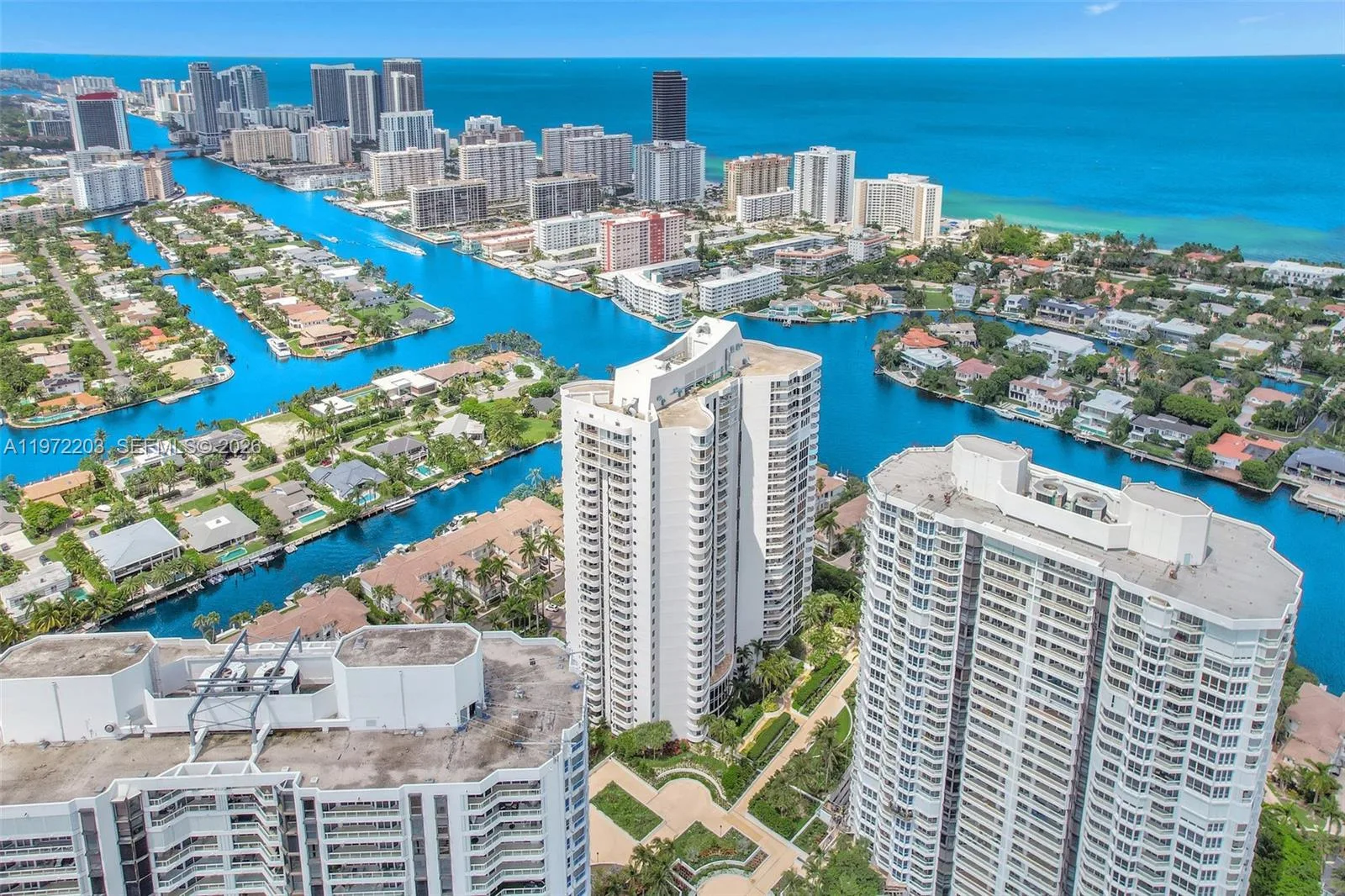 21200 Point Pl # PH2804, Aventura, FL 33180 photo 9