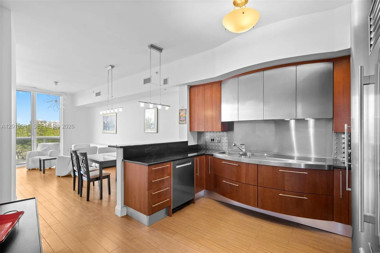 18101 Collins Ave # 606, Sunny Isles Beach, FL 33160 photo 4
