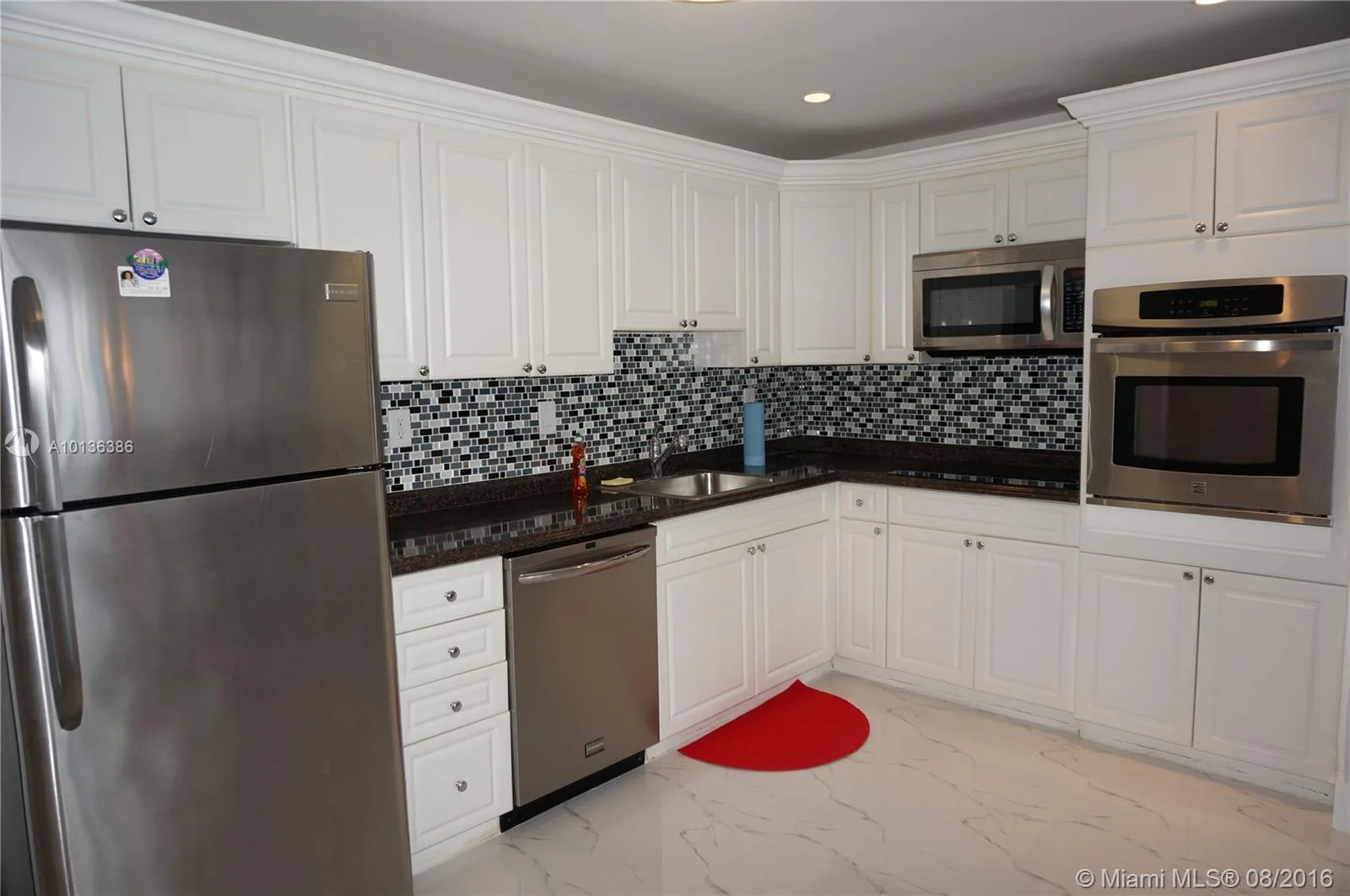 19370 COLLINS AV SEASONAL # 1417, Sunny Isles Beach, FL 33160 photo 3