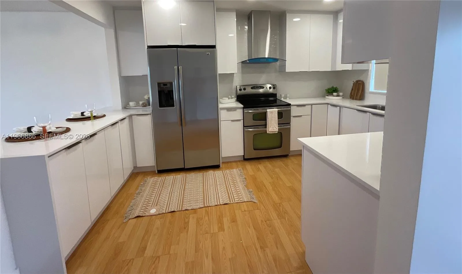 9481 Sunrise Lakes Blvd # 302, Sunrise, FL 33322