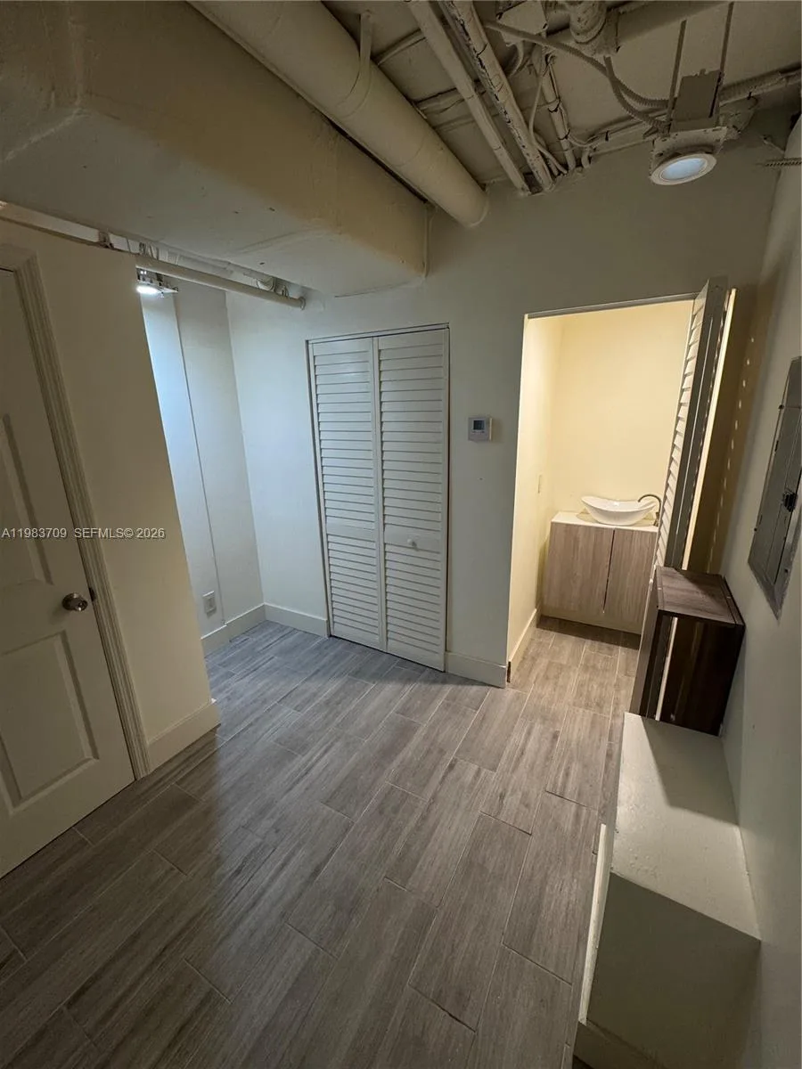 110 Washington Ave # CU-7, Miami Beach, FL 33139 photo 4