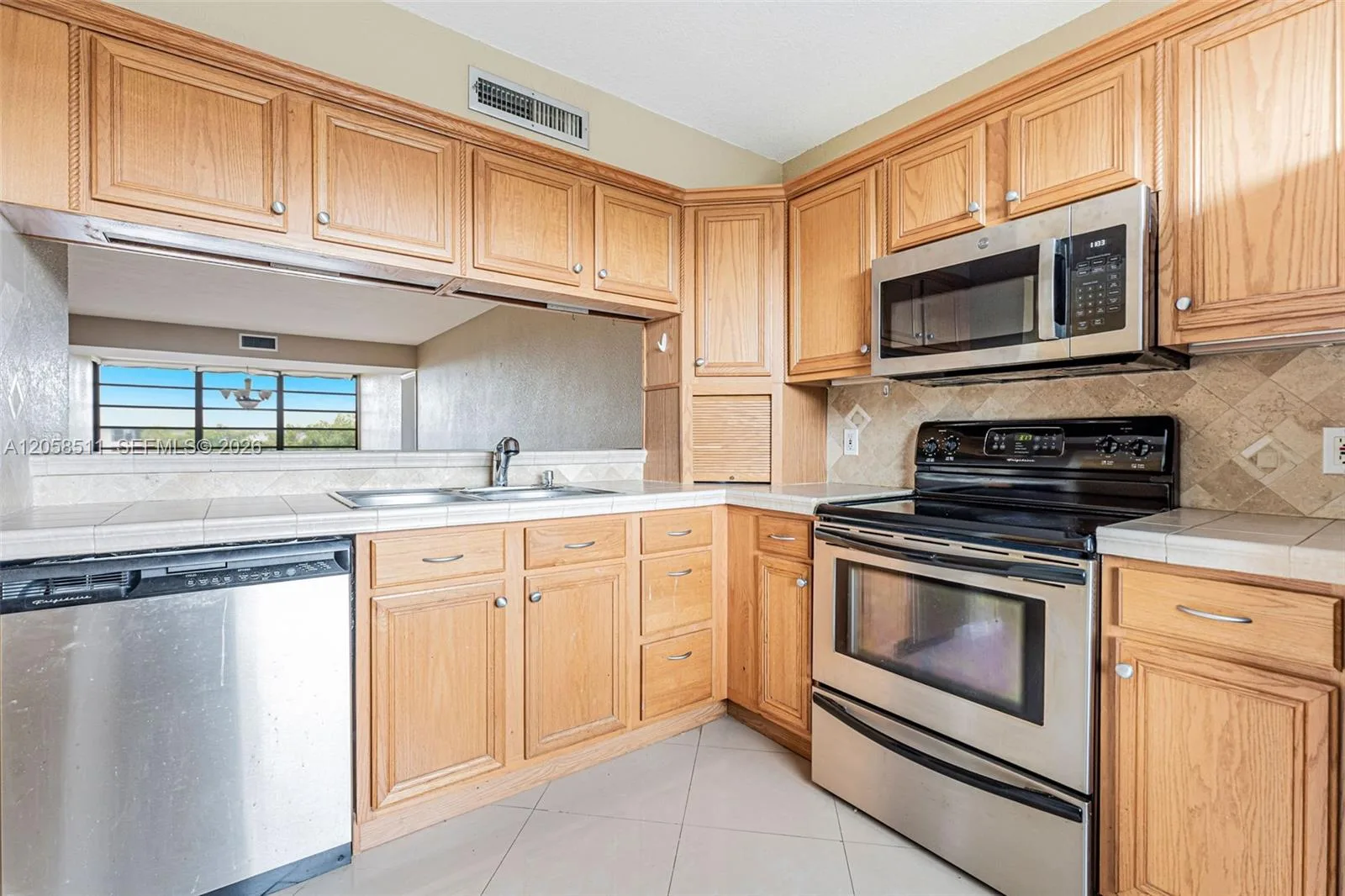 1705 Whitehall Dr # 401, Davie, FL 33324 photo 11
