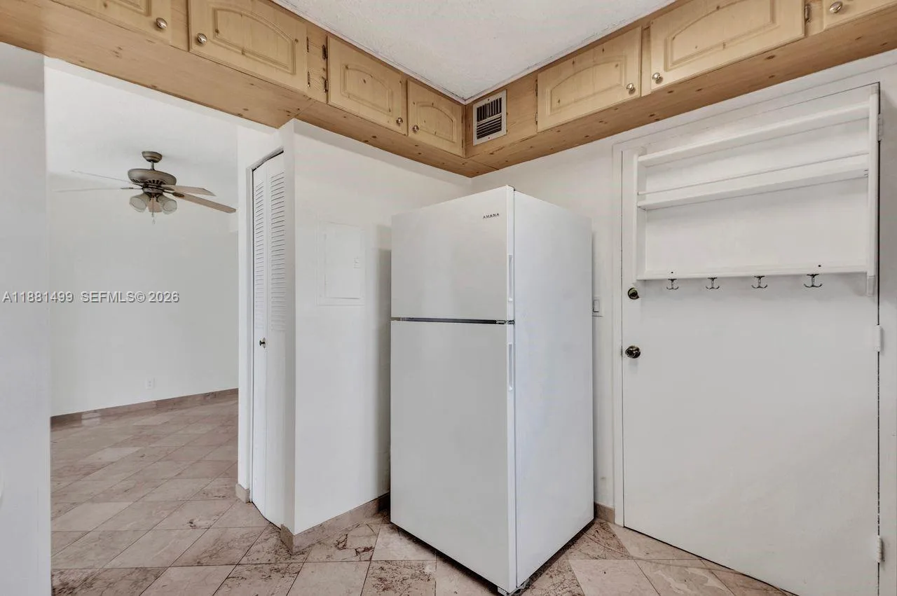 2025 NE 164th St # 716, North Miami Beach, FL 33162 photo 3