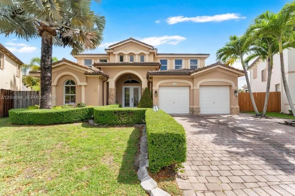 15465 SW 117th St, Miami, FL 33196