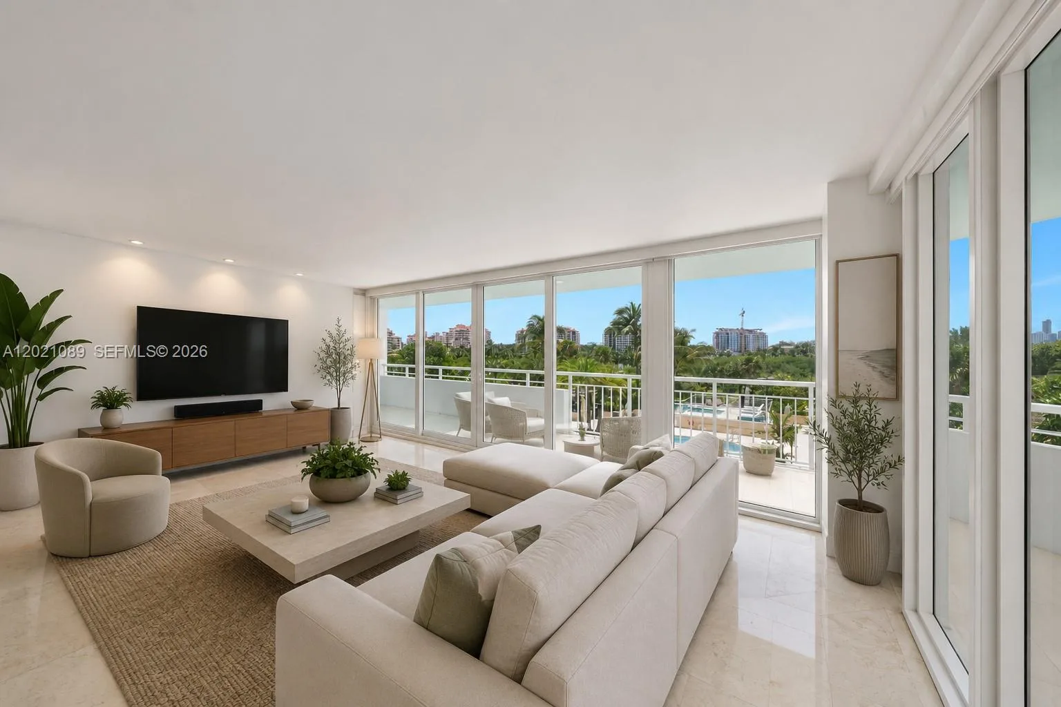 400 S Pointe Dr # 409, Miami Beach, FL 33139