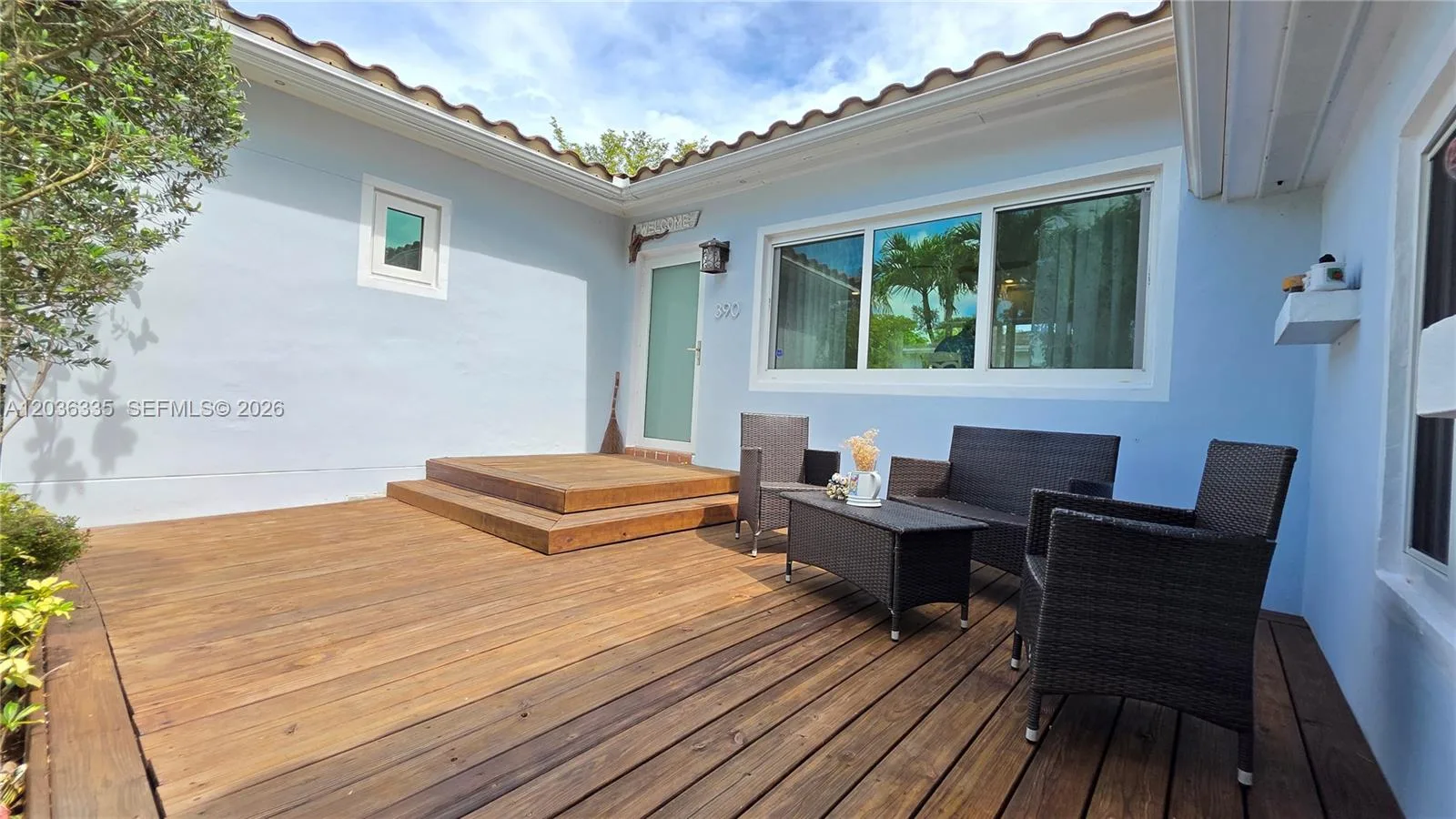390 NE 127th St, North Miami, FL 33161 photo 2