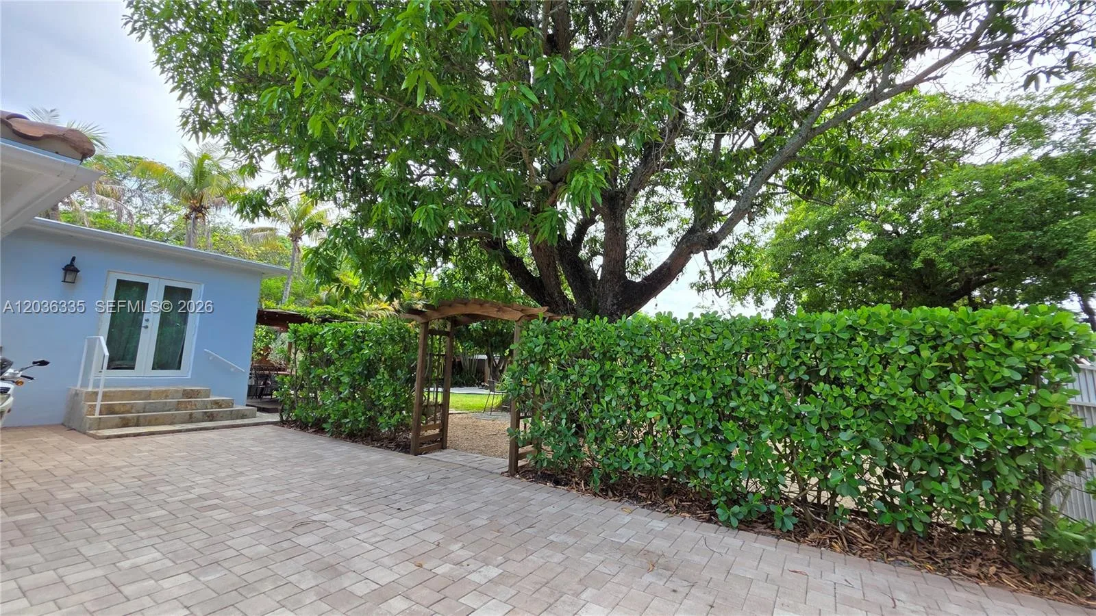 390 NE 127th St, North Miami, FL 33161 photo 5