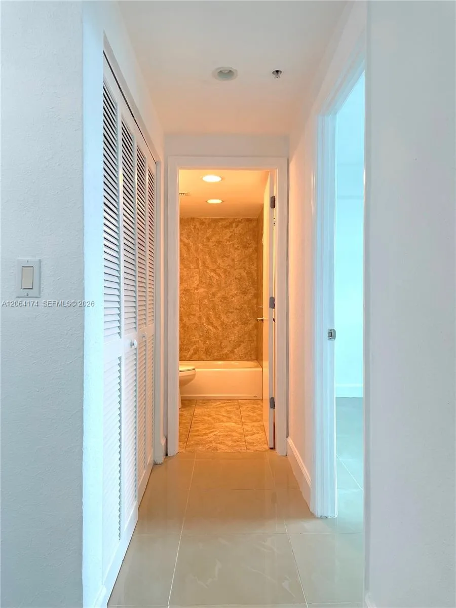 7501 E Treasure Dr # 10C, North Bay Village, FL 33141 photo 6