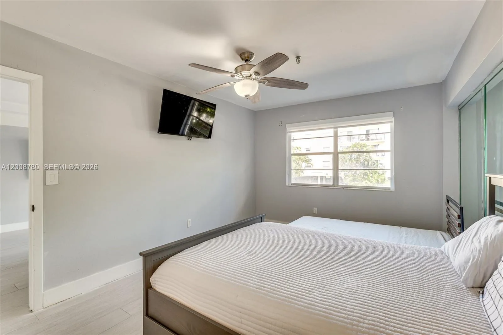 250 181st Dr # 102, Sunny Isles Beach, FL 33160 photo 7